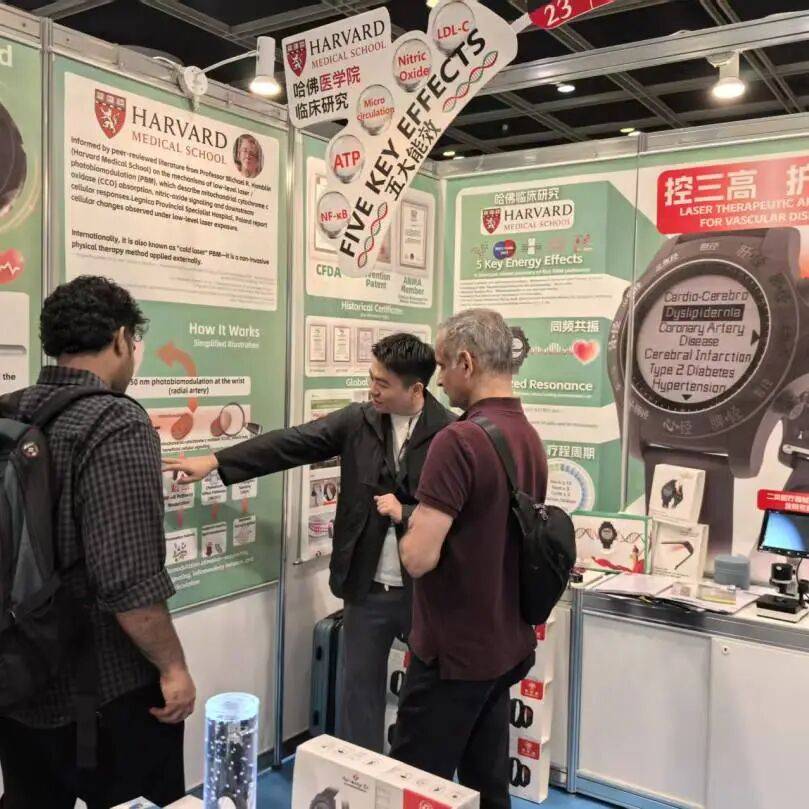 百家益亮相2025年香港秋季电子产品展,现场人气十足