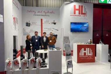 携创新技术和全球服务能力,意程机电闪耀2025 INTERLIFT展会