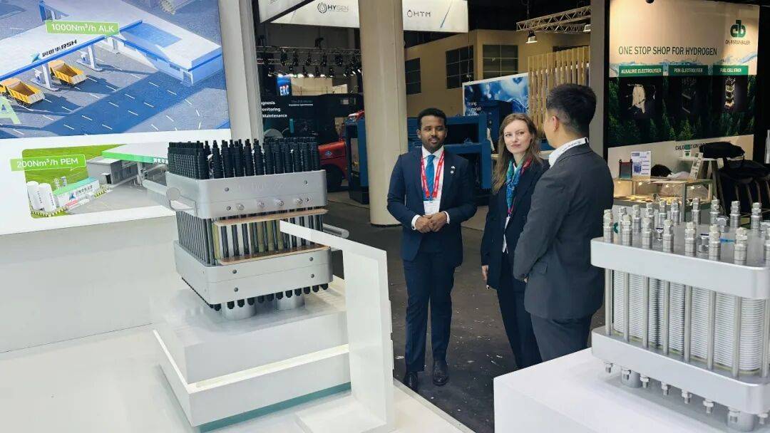 集团新闻|润世华氢能源亮相2025年德国国际氢能展,以自主核心技术引领全球绿氢产业新篇章