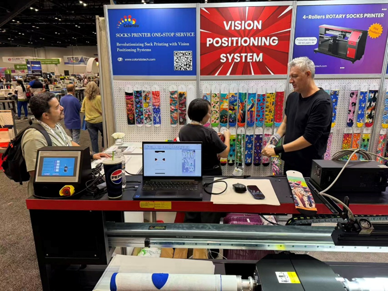 “锐嘉科AI视觉方案”参展美国印刷展览会——PRINTING United Expo 2025纪实