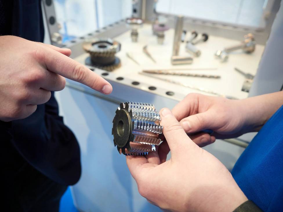 德国斯图加特磨削展 GrindingHub 2026将展示机器人辅助CNC磨床