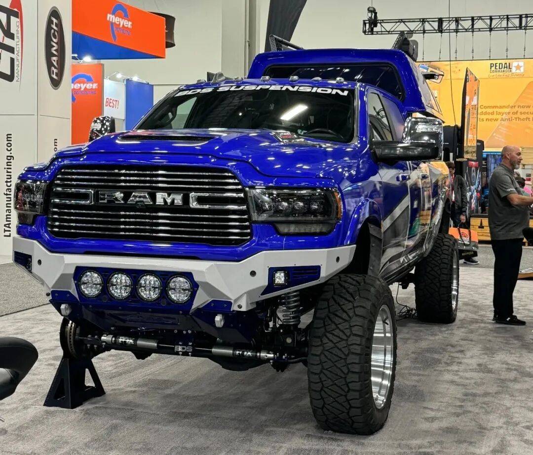 勇达行A-REX重磅亮相全球最大的改装展:2025美国SEMA改装展!