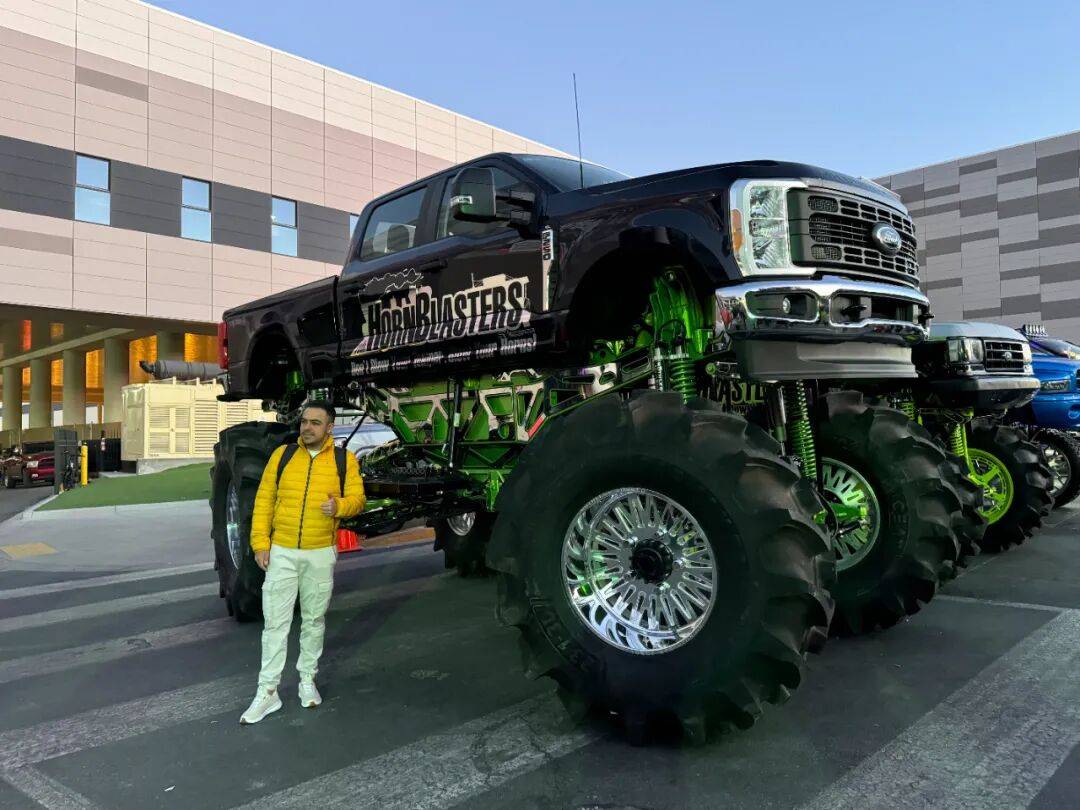 勇达行A-REX重磅亮相全球最大的改装展:2025美国SEMA改装展!