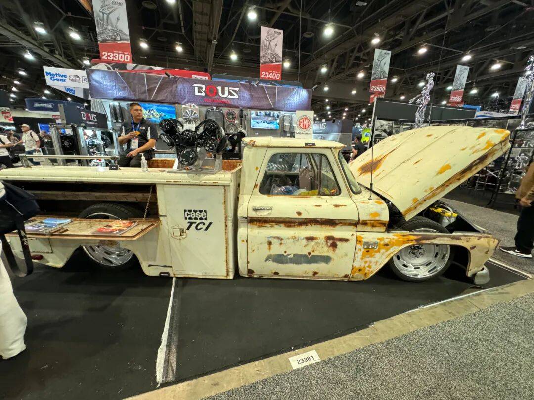 勇达行A-REX重磅亮相全球最大的改装展:2025美国SEMA改装展!