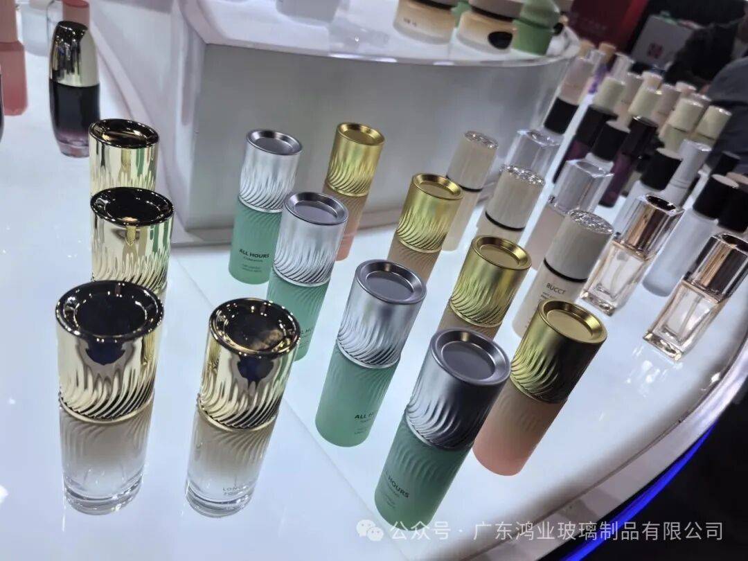 2025年亚太区美容展DAY2| 7-R10展位人潮如织?快来一探究竟!