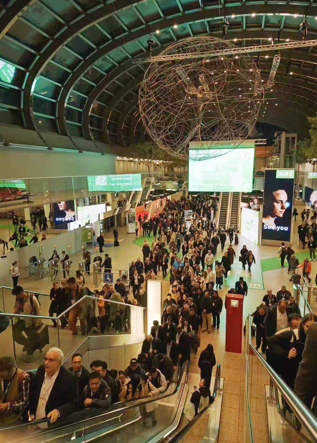 燃爆2025年德国A+A劳保展丨道明光学以光为盾 闪耀全球劳保行业盛会