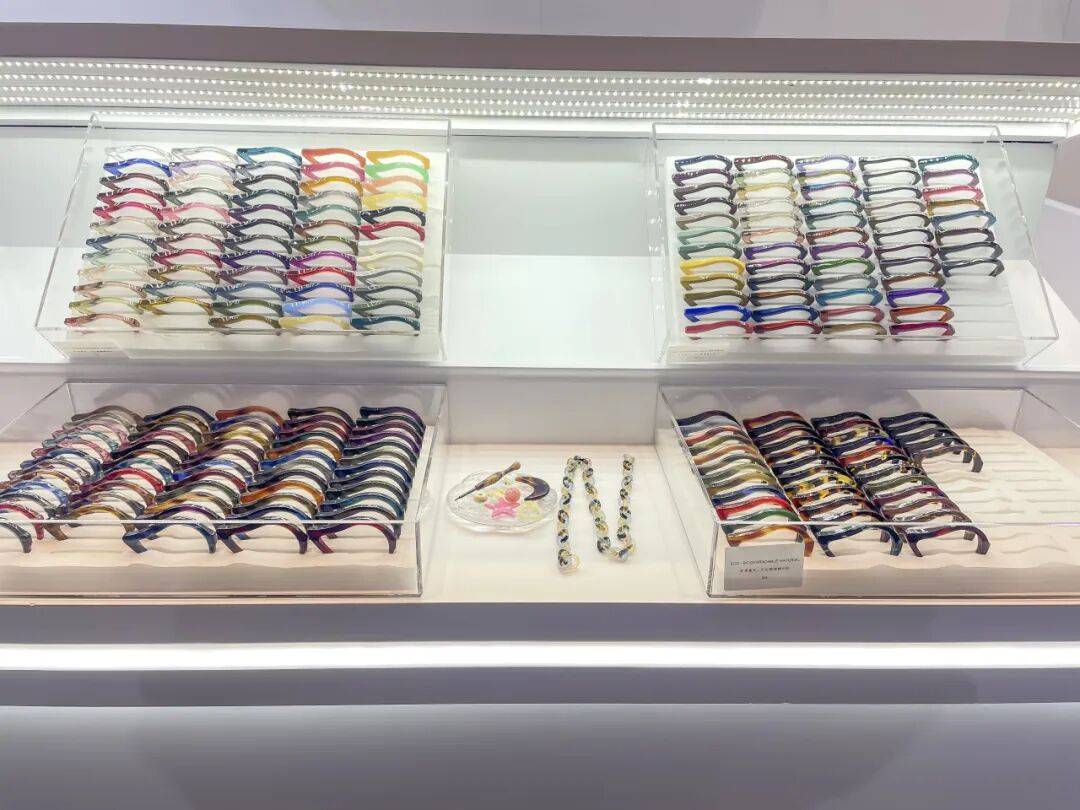 【寻光之旅 · 香港启幕】金余塑胶参加2025香港眼镜展