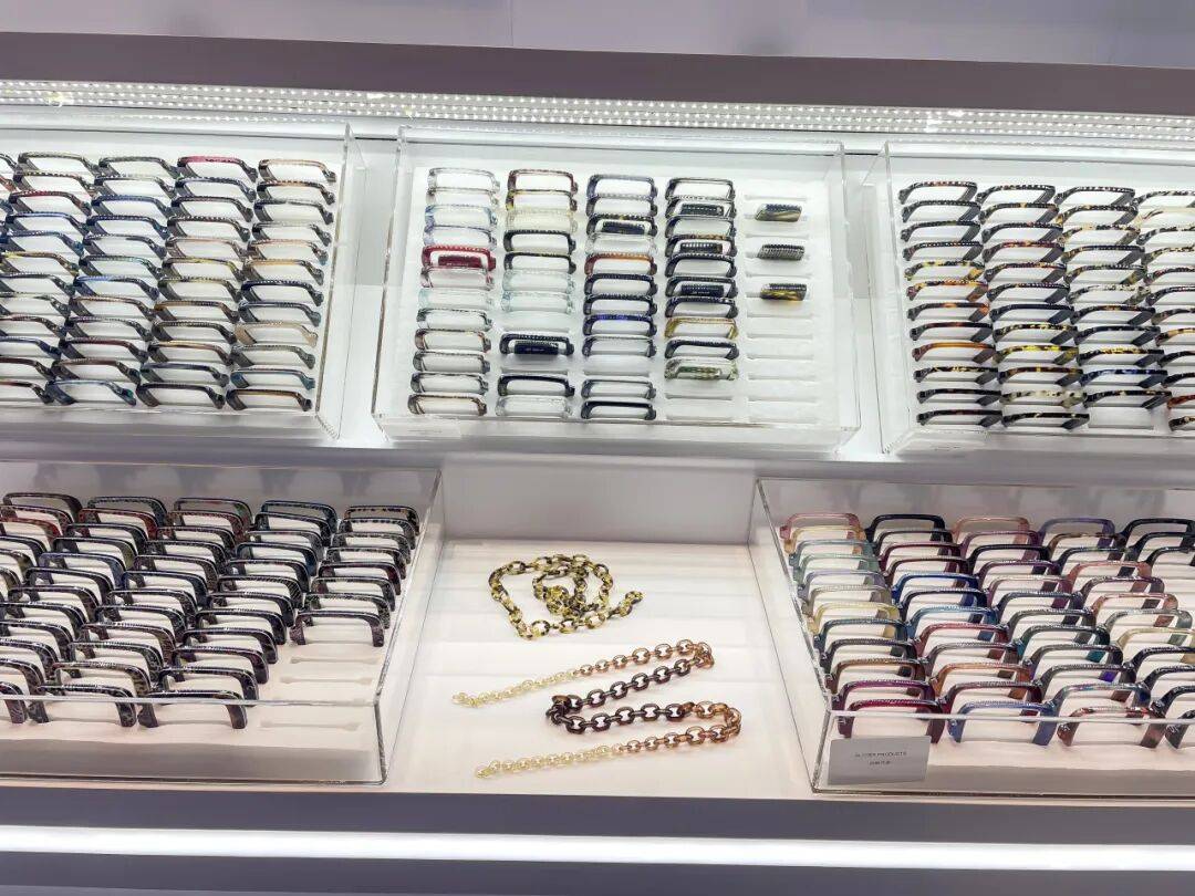 【寻光之旅 · 香港启幕】金余塑胶参加2025香港眼镜展