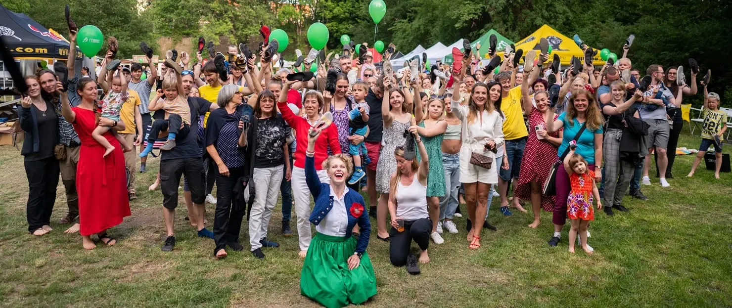 捷克布尔诺国际夏季鞋与皮革制品展览会:推广光脚鞋与健康步态