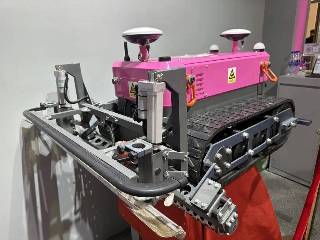 里程碑时刻!博匠机器人首秀2025年迪拜BIG5展,中国智造解锁全球建造新可能