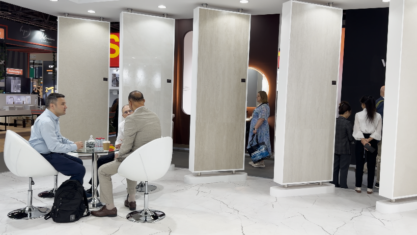 马可波罗瓷砖惊艳亮相2025年中东迪拜五大行业展