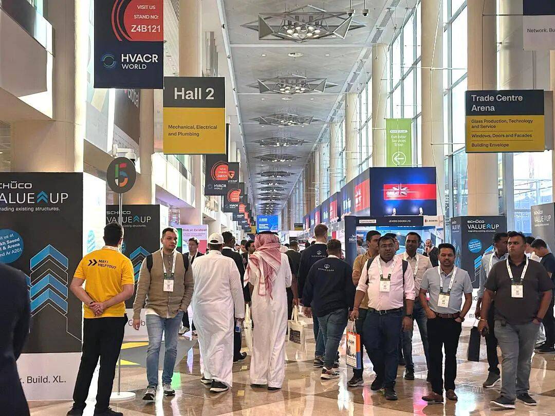 里程碑时刻!博匠机器人首秀2025年迪拜BIG5展,中国智造解锁全球建造新可能