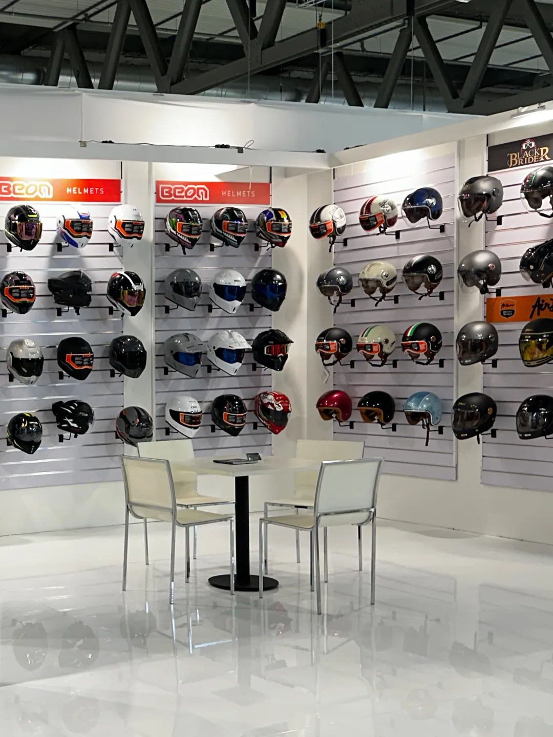 BEON头盔第82届意大利米兰国际两轮车展(EICMA 2025)圆满收官!