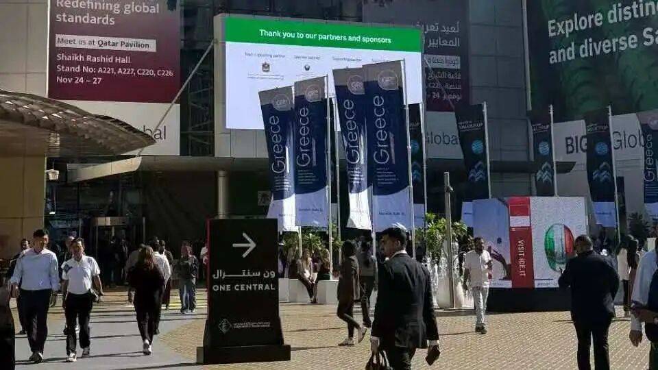 展会丨重庆明珠机电闪耀2025年迪拜五大行业展,以创新技术深耕中东热土