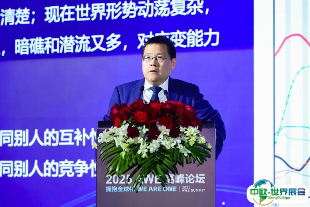 6.著名财经观察家秦朔