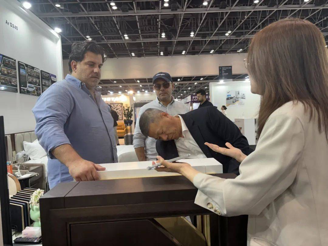 广东度高家具闪耀2025年迪拜国际家具展