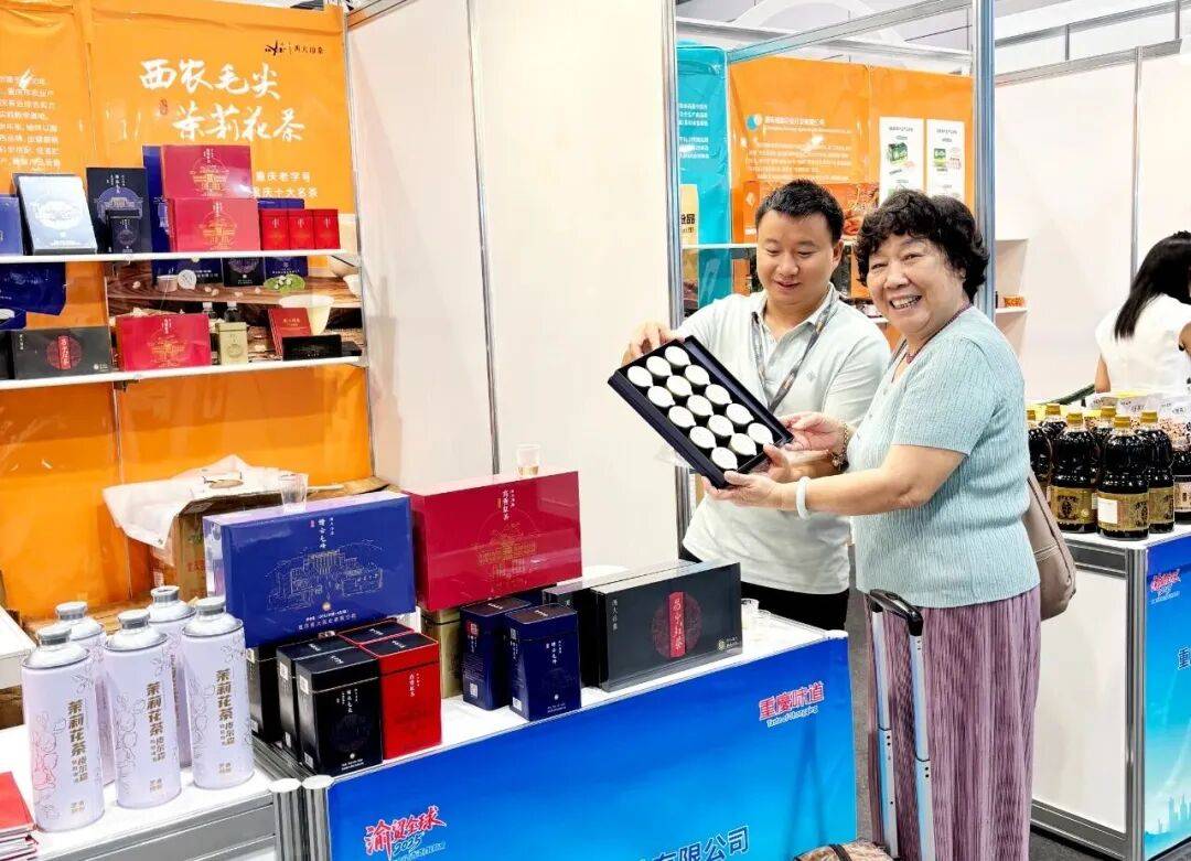 西大茶业创新产品闪耀2025年第35届香港美食博览会，迈出国际合作关键一步
