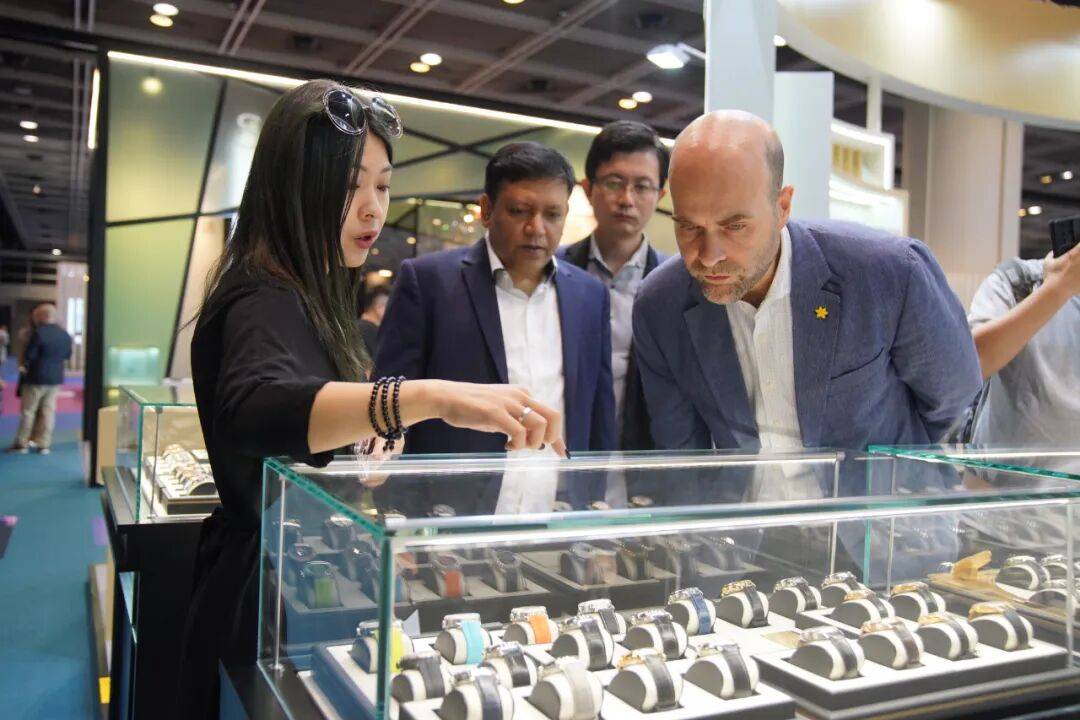 2025年香港钟表展-全世界最大的钟表展，绝对值得一去