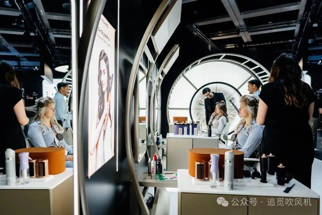 追觅吹风机闪耀IFA 2025：革新吹护养发技术，领跑全球智能个护新生态