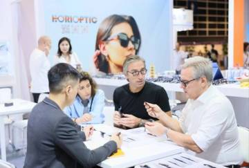 第32中国届香港国际眼镜展吸引约13,000名买家莅临参观：环保智能眼镜带动需求增长