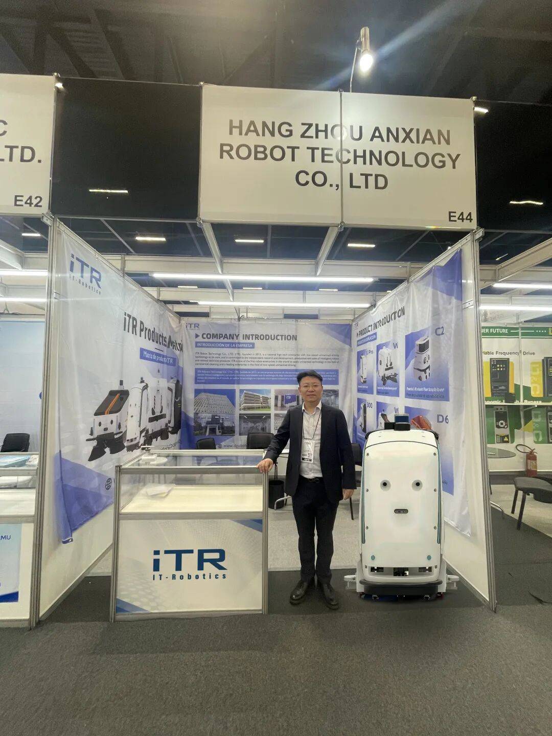 走进拉美新市场，iTR机器人亮相 FIEE 2025——以技术创新开启南美合作新篇章