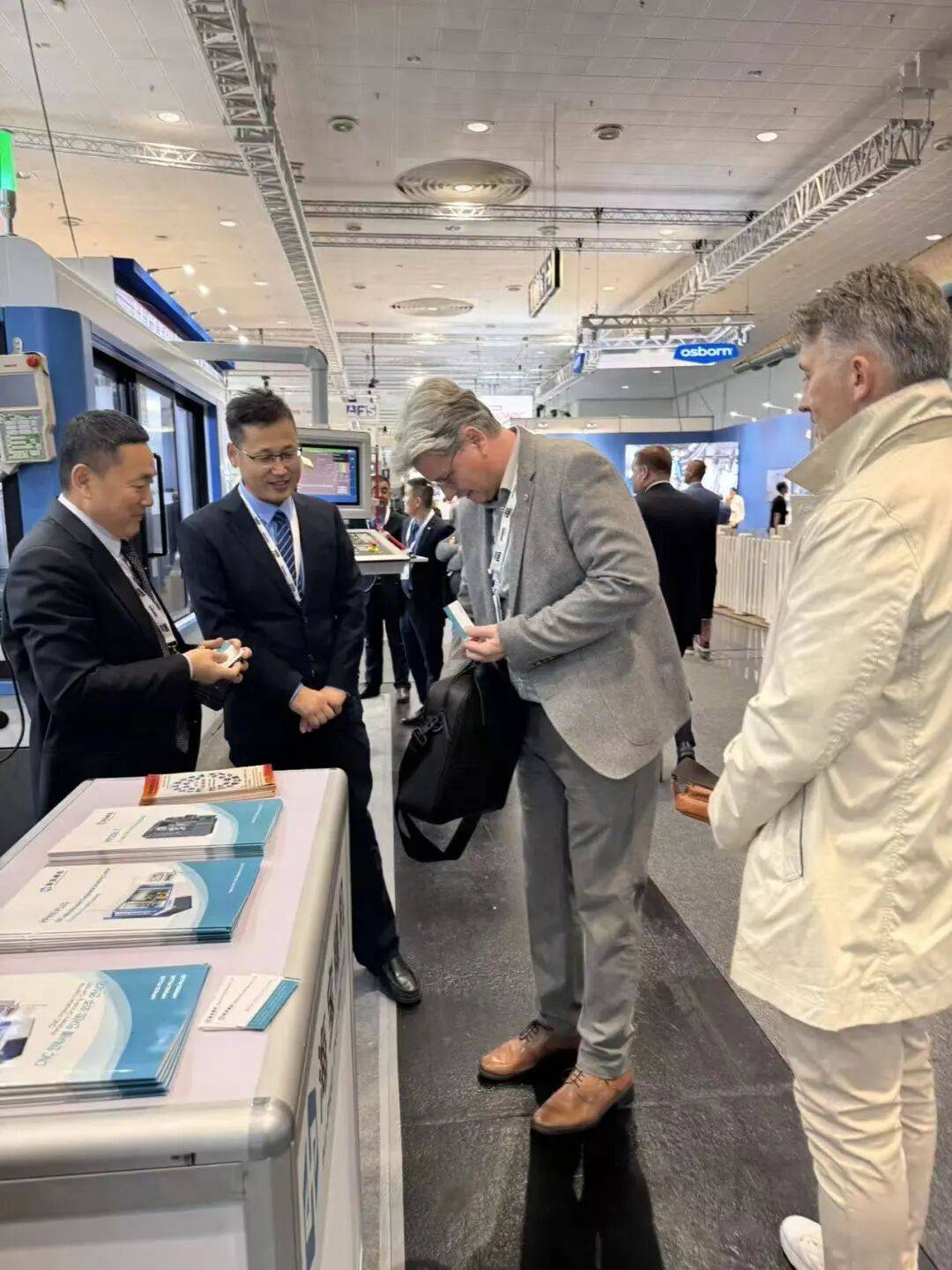 展会现场丨海宝精机EMO 参加2025年欧洲汉诺威国际机床展览会
