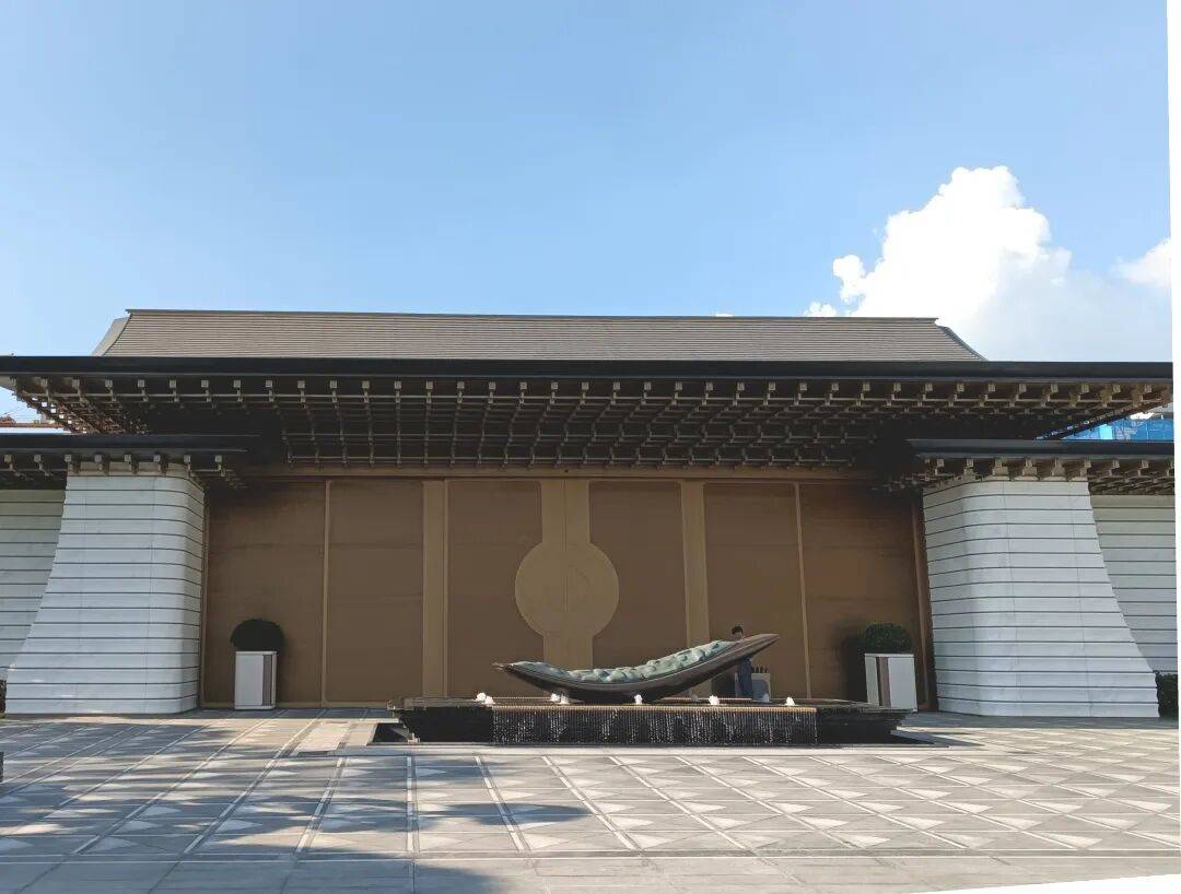 2025年9月23-26日 高时石材再携皇家白玉重返维罗纳全球石材盛会