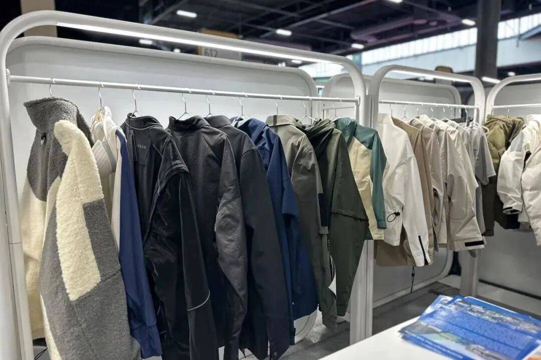 中国设计即将亮相2025年巴黎Texworld Paris，“Fabrics China中国流行面料”奔赴时尚之约