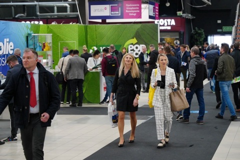 波兰华沙紧固件展览会展会现场图片