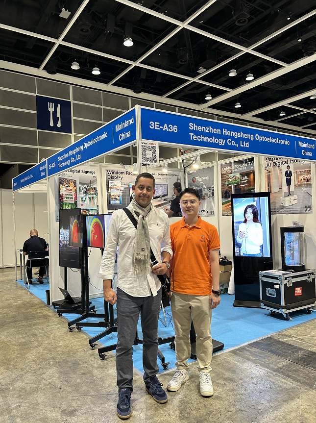 2025香港电子产品展首日直击：恒昇光电 Mini LED 技术引爆湾仔会展中心~