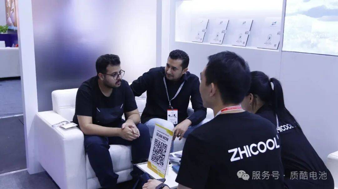 质酷电池亮相2025环球资源消费电子展·香港