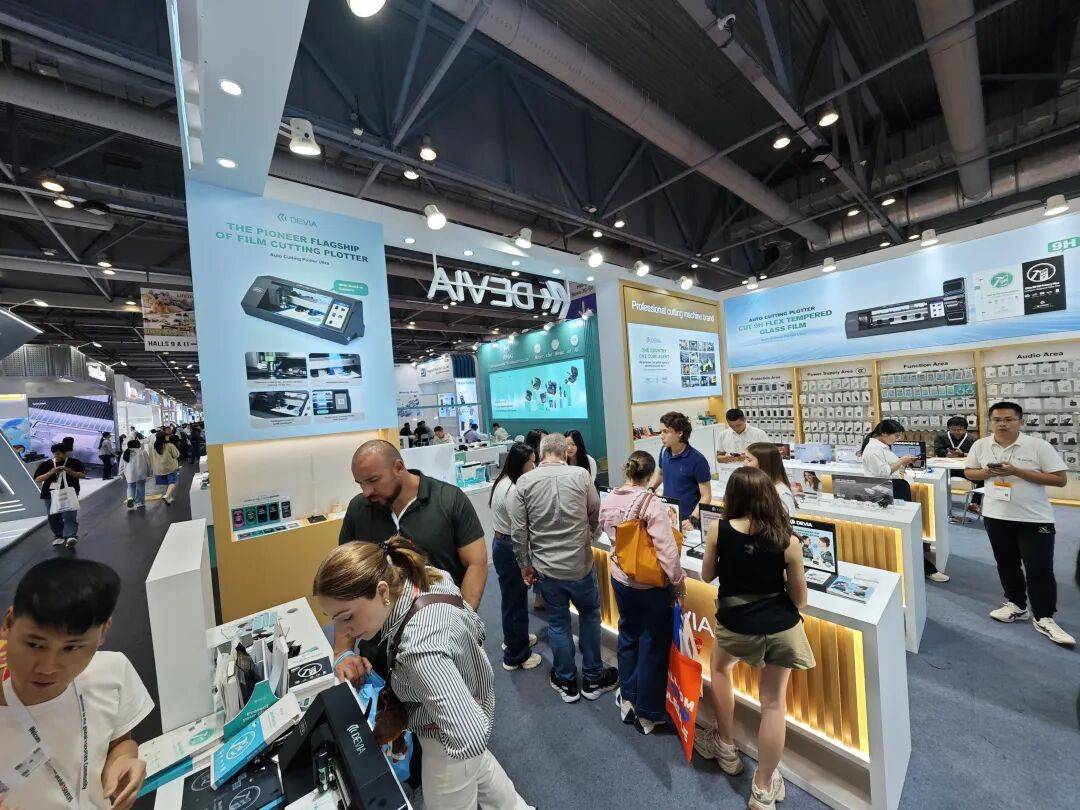 DEVIA 迪沃 2025香港环球资源电子展火热进行中，我们在6R17-6Q18展会等您