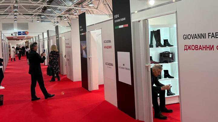 EXPOCENTRE举办俄罗斯莫斯科国际秋季鞋业及皮革制品展览会2025春