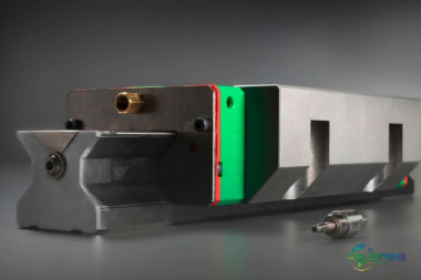 两大新品，一个目标：精准