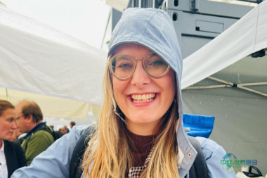 “乘火车旅行对我而言意味着自由”