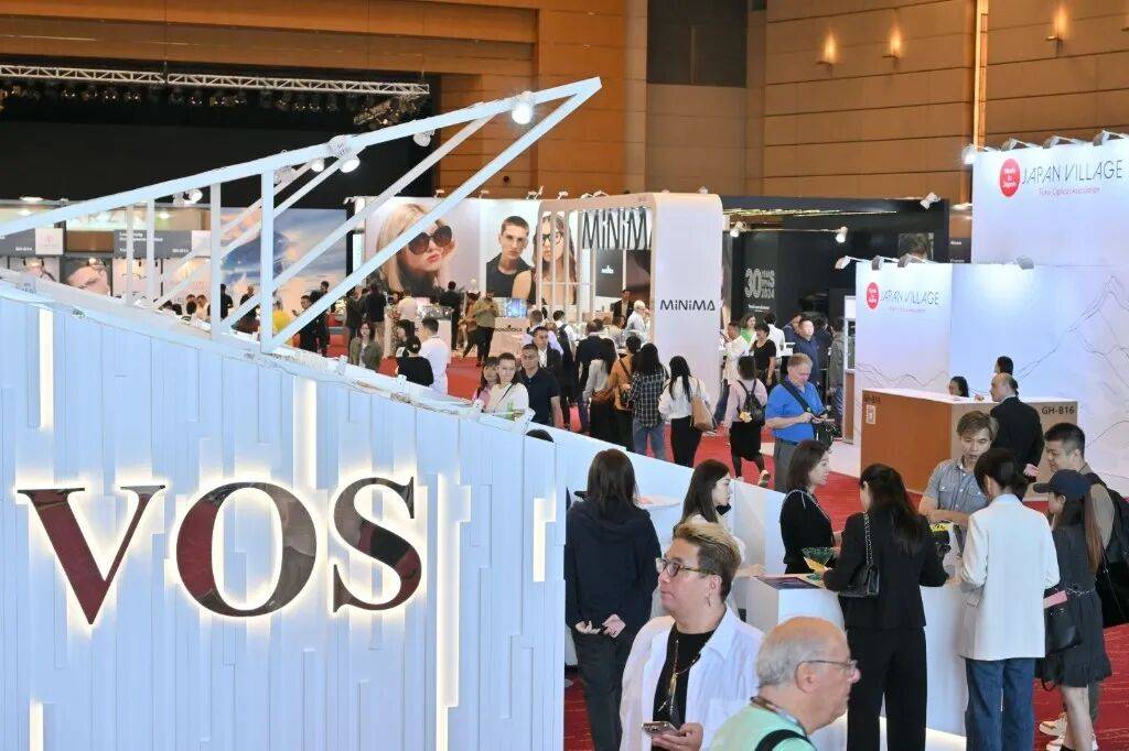 汇聚环球逾660展商 | 2025年香港国际眼镜展11月5日揭幕