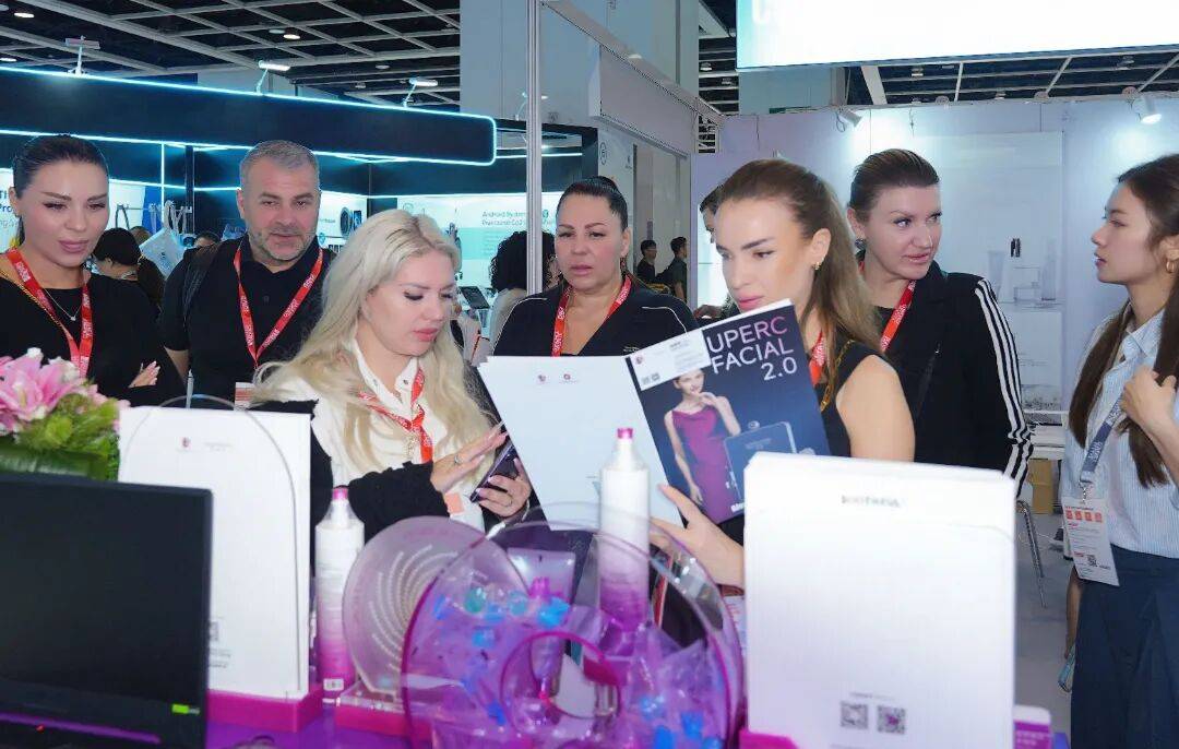 惊艳国际！超清秀2.0与修丝芙双双闪耀2025年香港亚太美容展