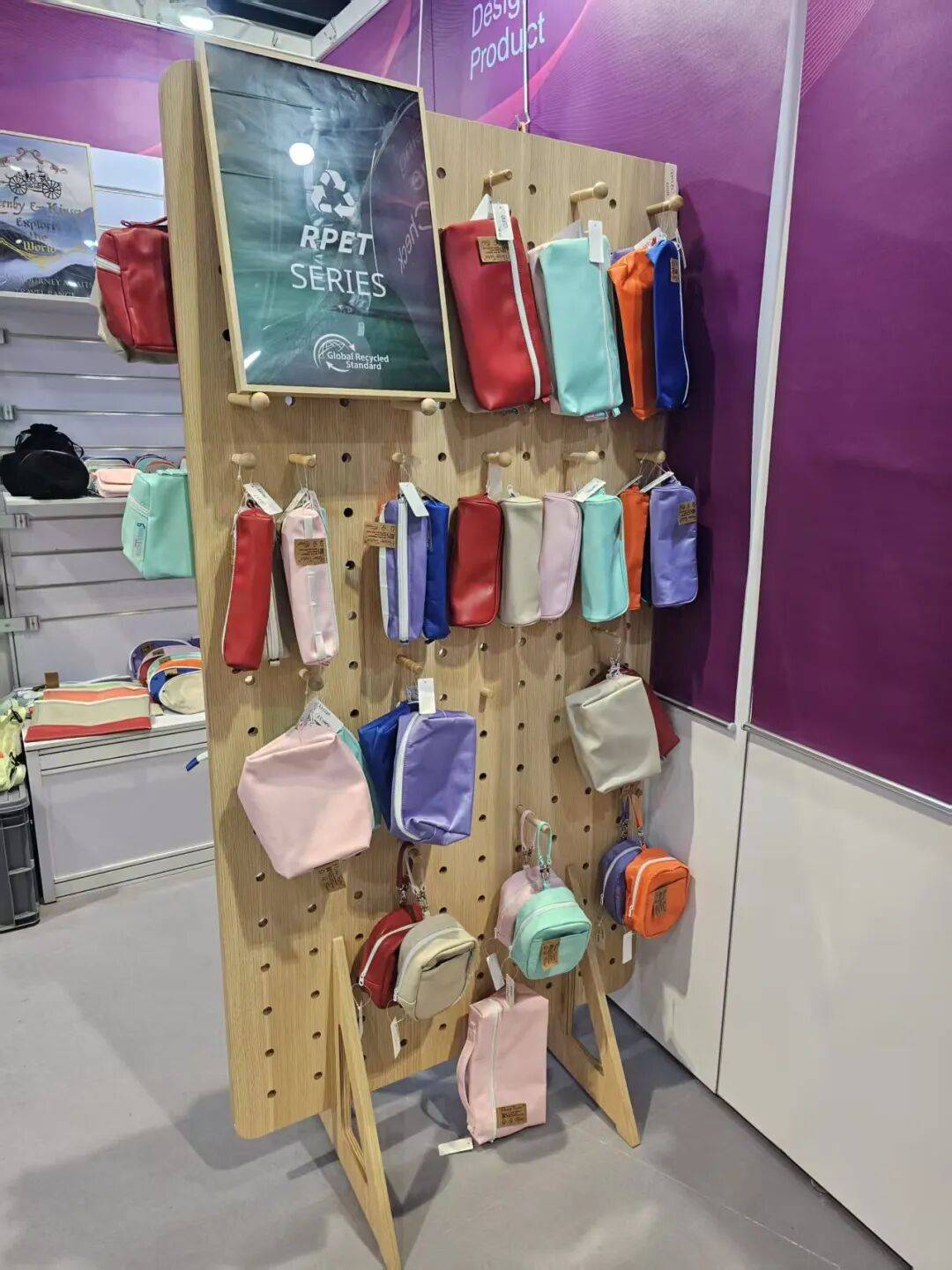 Bloom Smart Trading 亮相2025年亚太美容展（Cosmoprof Asia），解锁美妆新配套