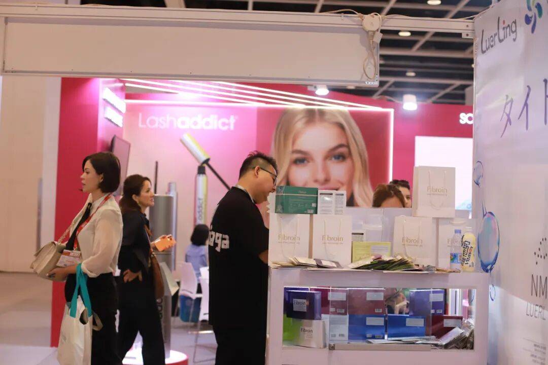 菲必丽参加2025年香港亚太区美容展圆满落幕