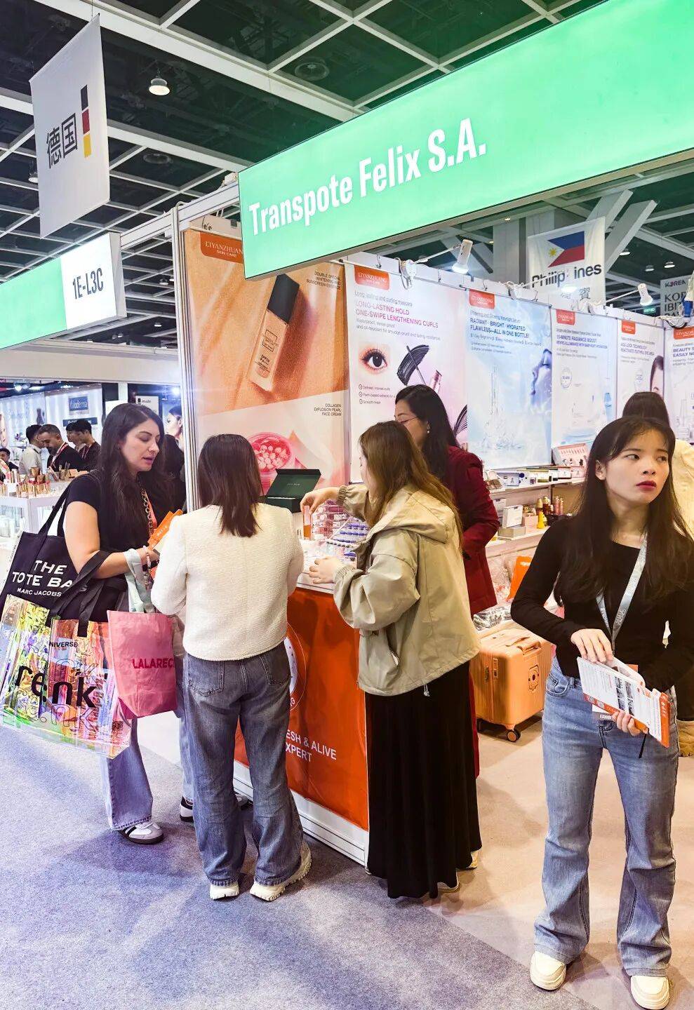 2025年亚太区美容展圆满收官，丽彦妆助力品牌拓展全球美妆市场