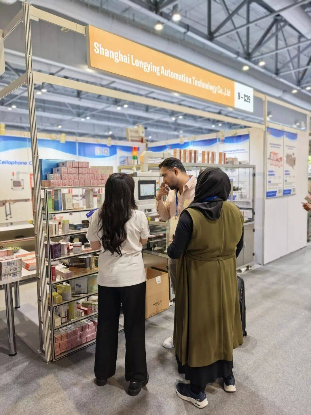 闪耀香江，满载而归 | 龙应2025年香港美容展精彩回顾