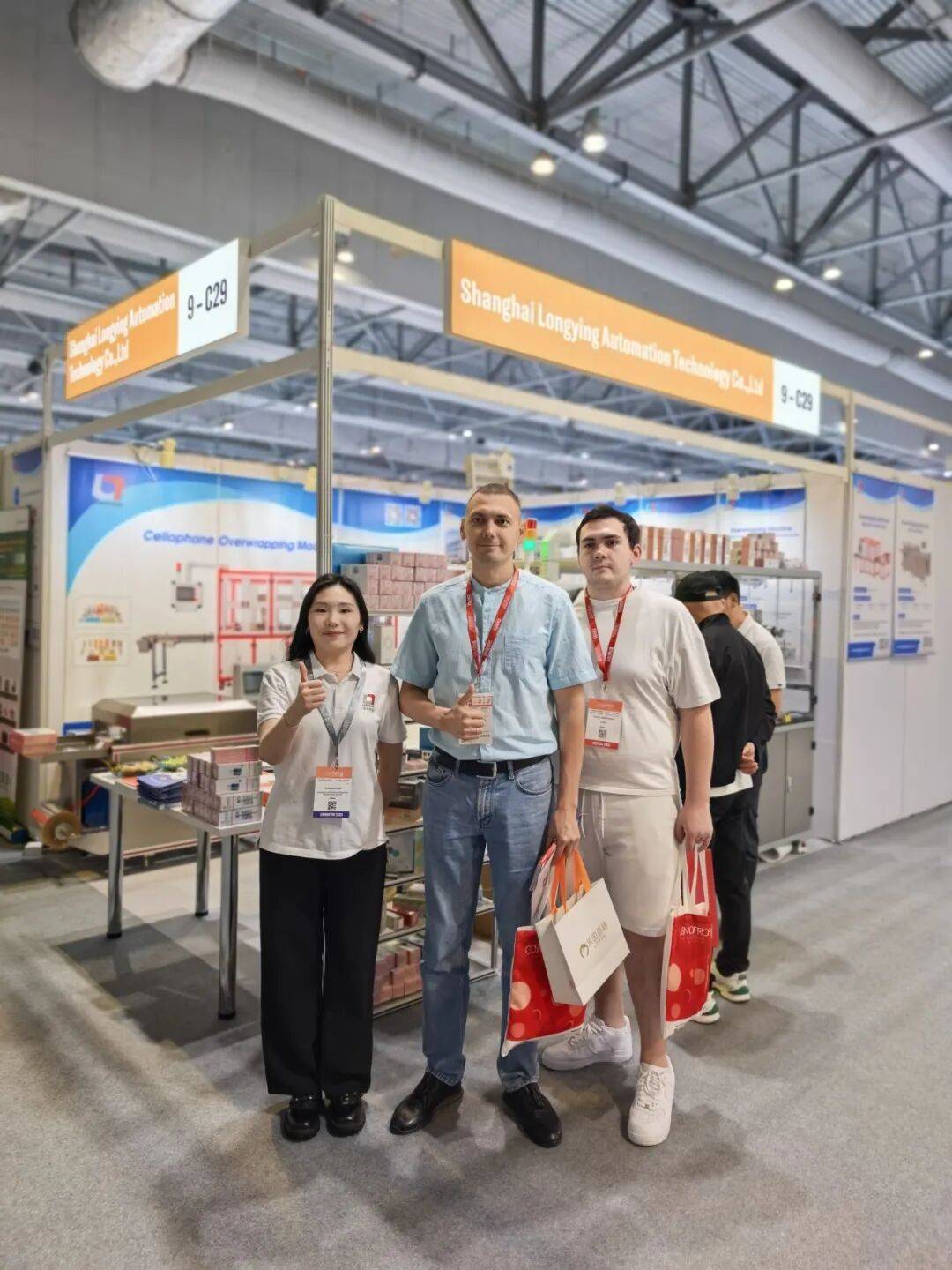 闪耀香江，满载而归 | 龙应2025年香港美容展精彩回顾