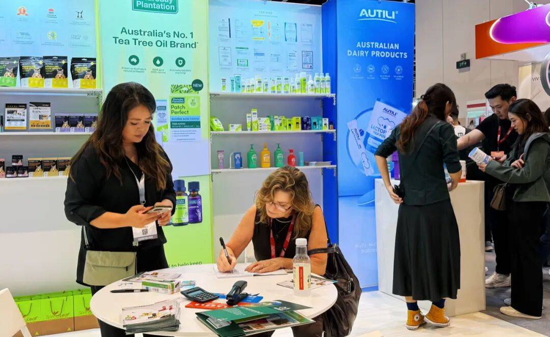 Homart 亮相 Cosmoprof Asia 2025 以澳洲品质，呈现“健康式美丽”国际新趋势