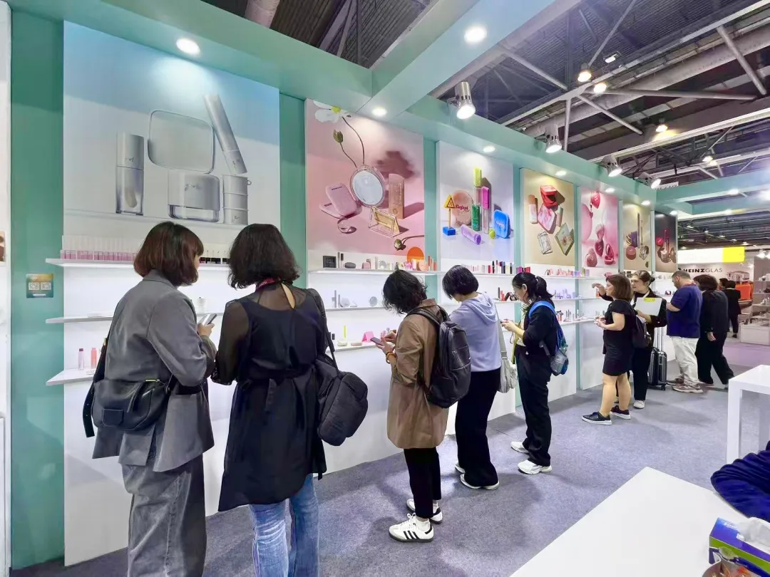 2025亚太区美容展盛大启幕：益发塑胶开展首日人气超燃！