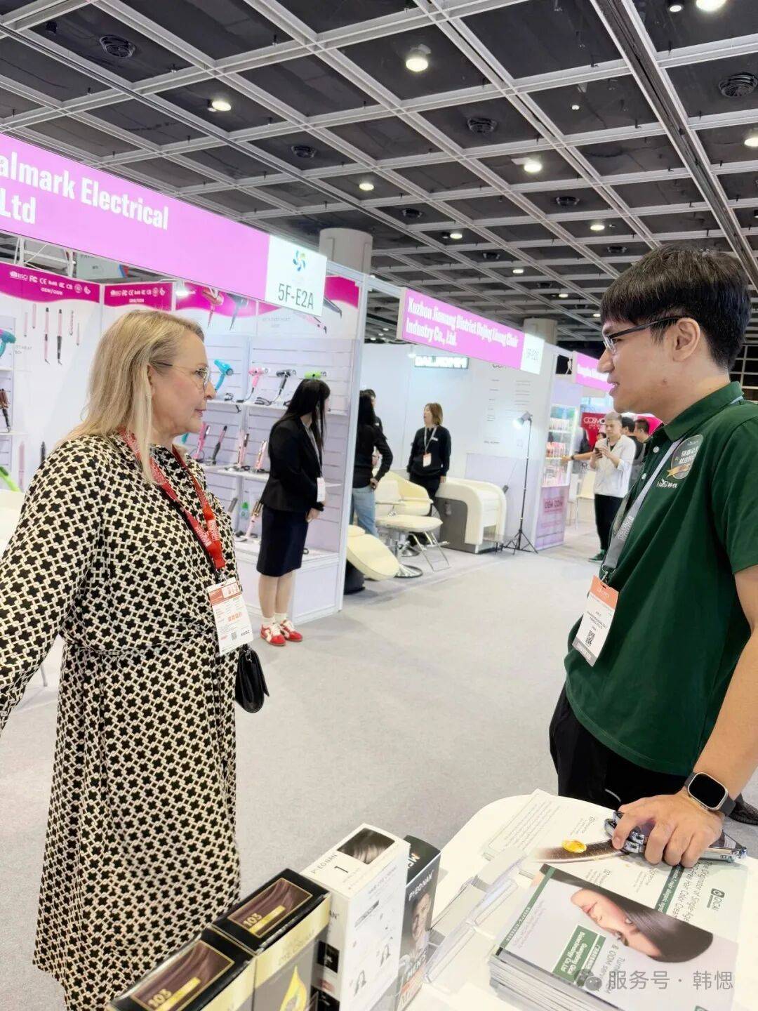 圆满收官！韩愢携启彩亮相2025年亚太美容展，健康染发技术扬帆出海