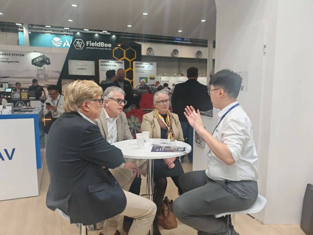 农民日报：当全球农机巨头齐聚2025年德国汉诺威，中国军团亮出“高分卷”