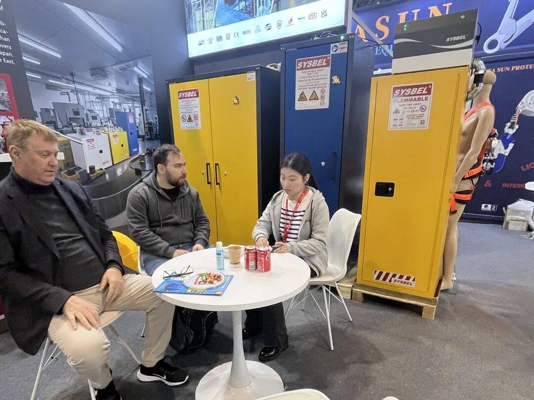 直击2025年德国A+A劳保展 ，解读西斯贝尔创新技术背后的硬核实力