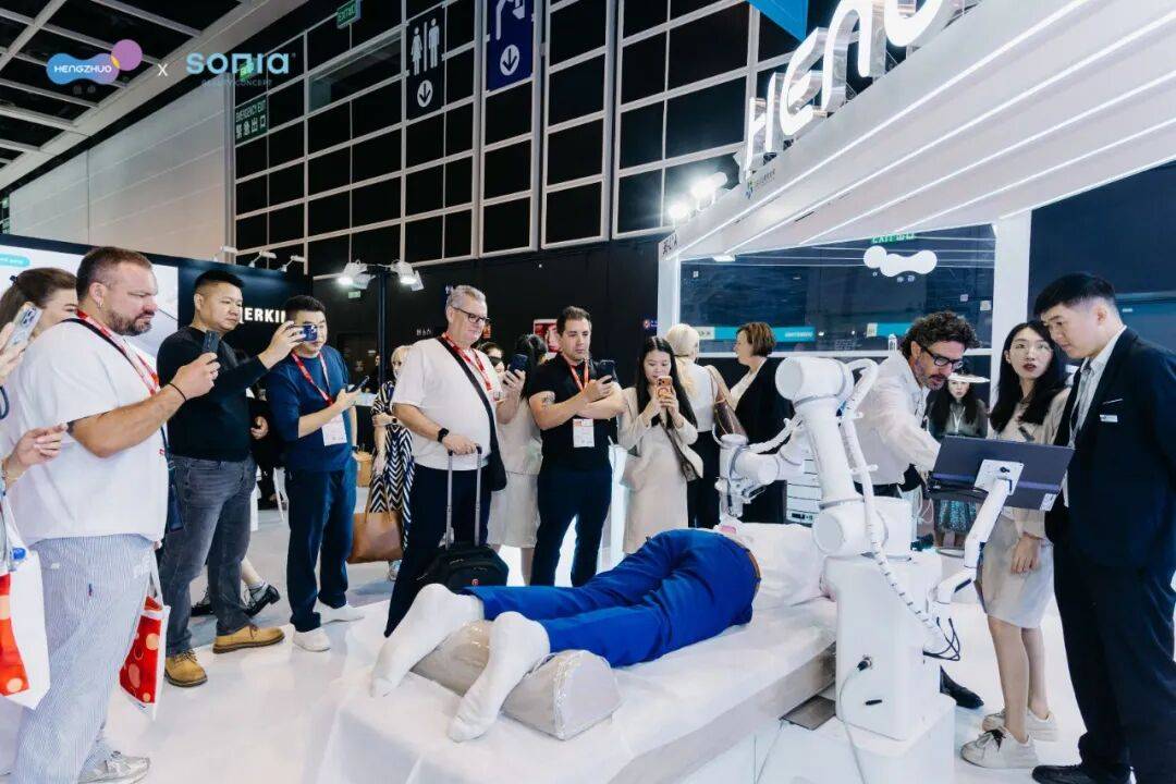 恒卓Hengzhuo参加2025年中国香港第28届亚太区美容展盛况