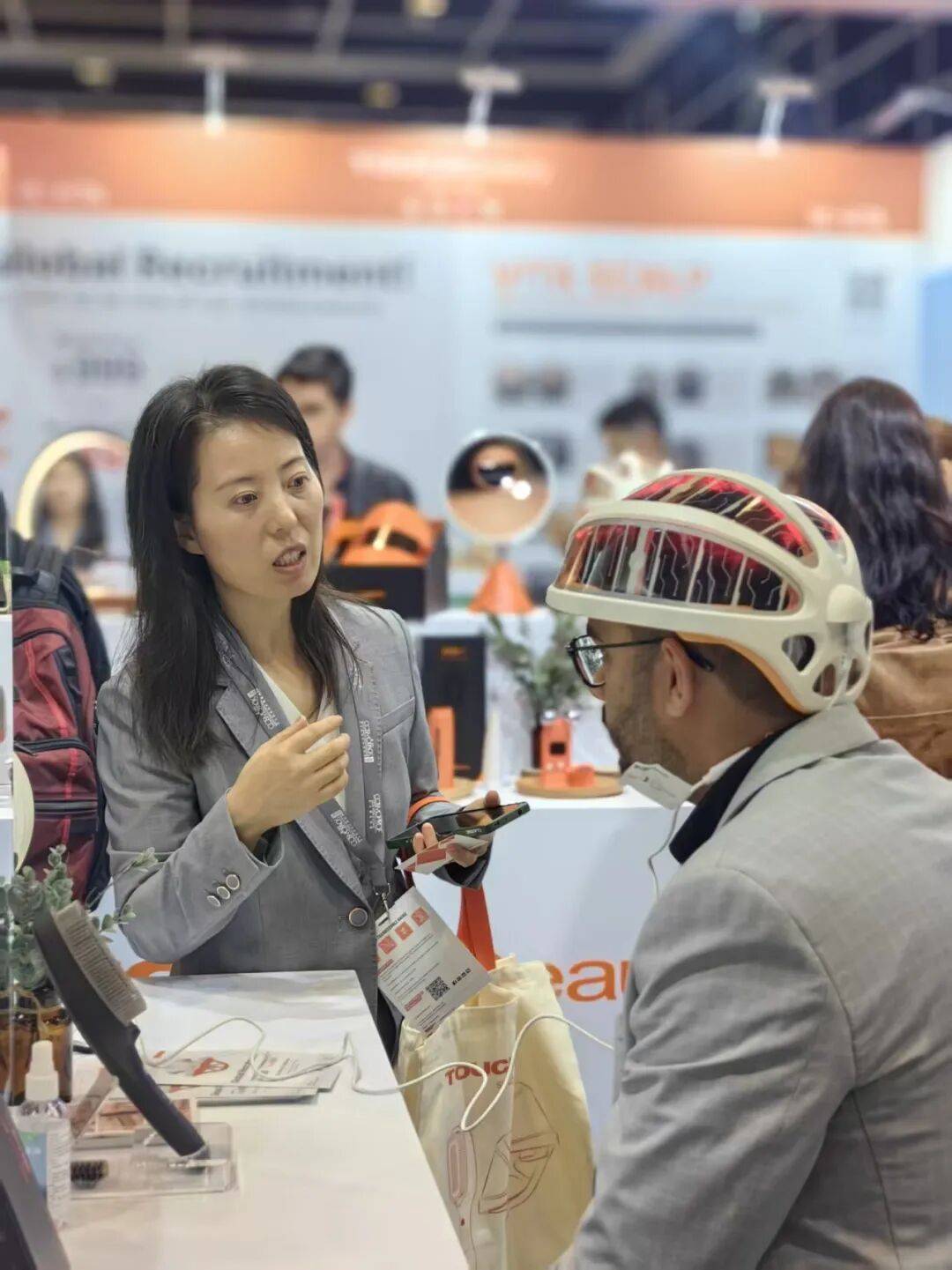 2025年亚太美容展“流量之王”：渲美的吸睛个护仪器产品实力破圈