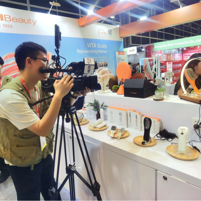 2025年亚太美容展“流量之王”：渲美的吸睛个护仪器产品实力破圈